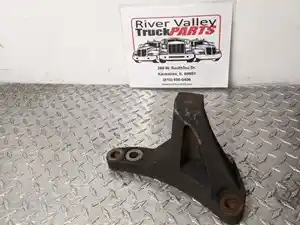 Used Engine Mount (Stock #P-1012254)) Part Image