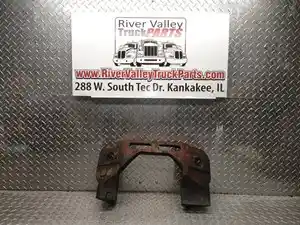 Used Engine Mount (Stock #P-1013641)) Part Image
