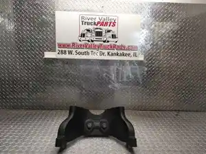 Used Engine Mount (Stock #P-1014632)) Part Image