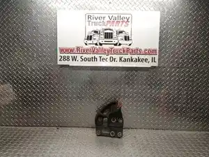 Used Engine Mount (Stock #P-1013697)) Part Image