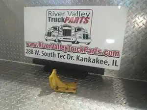 Used Engine Mount (Stock #P-1013769)) Part Image