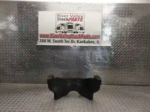 Used Engine Mount (Stock #P-1013963)) Part Image