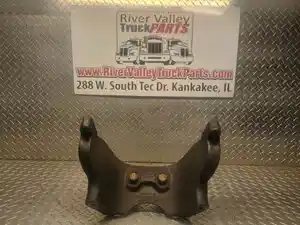 Used Engine Mount (Stock #P-1014661)) Part Image