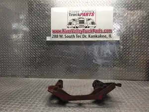 Used Engine Mount (Stock #P-1013391)) Part Image