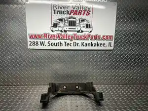 Used Engine Mount (Stock #P-1014990)) Part Image