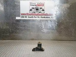 Used Engine Mount (Stock #P-1014687)) Part Image