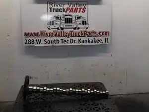 Used Mercedes OM904LA Camshaft (Stock #P-14318)) Part Image