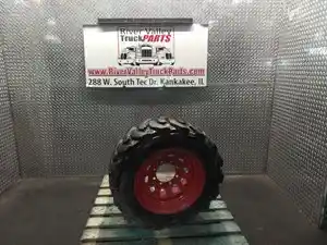 Used Stud Pilot / Budd 16.5x.25 Wheel (Stock #P-1014246)) Part Image