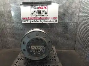 Used Universal Stud Pilot / Budd 24.5 x 8.25 Wheel (Stock #P-1014059)) Part Image