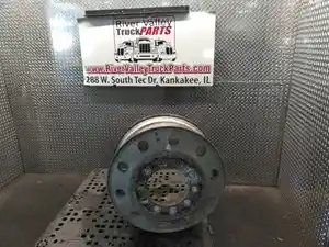 Used Universal Stud Pilot / Budd 24.5 x 8.25 Wheel (Stock #P-1014058)) Part Image