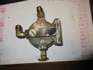 Used 1989 Ford 7.8L Head Image