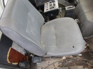 Used 1989 Ford LN8000 Seat Image