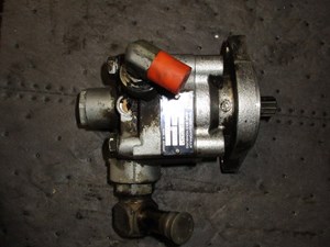 Used 1994 Cummins 6C 8.3 Steering Pump (Stock #21403237)) Part Image
