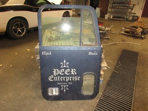 Used 2001 Freightliner FLD132 Door Image