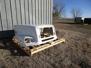 Used 2004 Freightliner FL112 Hood (Stock #21402583)) Part Image