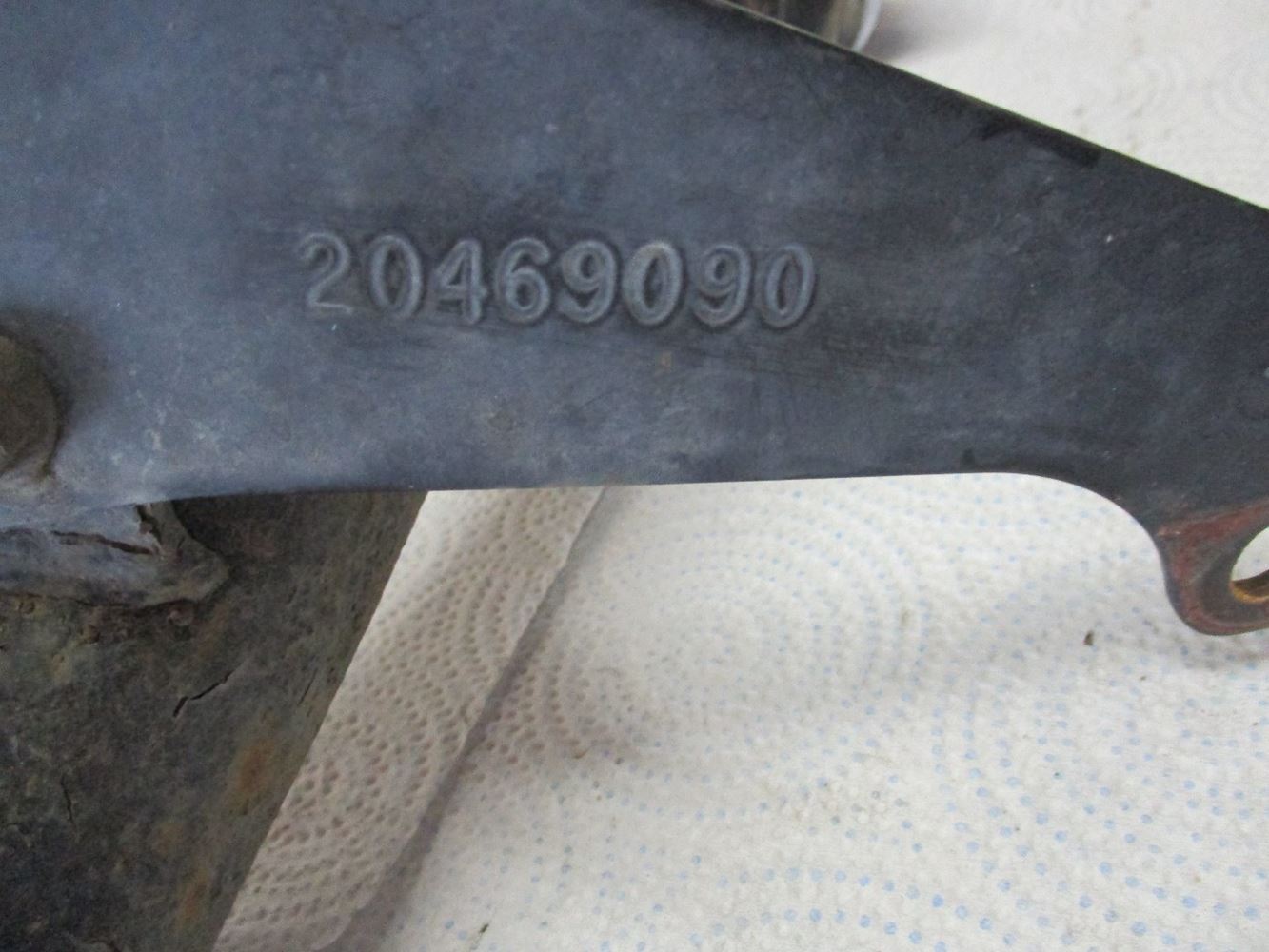 2005 Volvo VNL670 (Stock 21403751) Radiator Hoses TPI