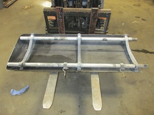 Used 2007 Peterbilt 387 Tank Fairing (Stock #21402905)) Part Image