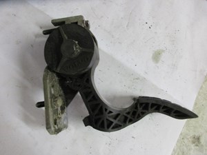 Used 2007 Volvo VNL670 Throttle Position Sensor (Stock #21402349)) Part Image