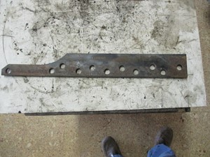 Used 2007 Volvo VNL670 Engine Mount (Stock #21403701)) Part Image