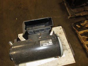 Used Freightliner FLD112 Air Cleaner (Stock #21402773)) Part Image