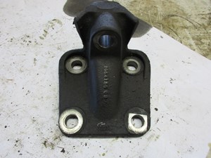 Used Engine Mount (Stock #21402525)) Part Image