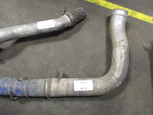 Used Volvo Air Cleaner (Stock #21403841)) Part Image