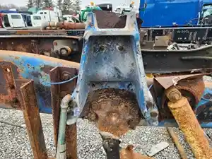 Used 1986 Ford LNT9000 Cab Mount (Stock #FD-0446-10)) Part Image