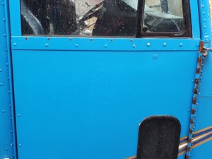 Used 1995 Freightliner FLD120 Door (Stock #FR-0381-26)) Part Image
