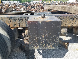 Used 1995 Volvo AUTOCAR ACL64 Hydraulic Tank (Stock #VV-0480-3)) Part Image