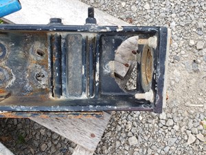 Used 1996 Freightliner FLD120 Cab Mount (Stock #FR-0529-35)) Part Image