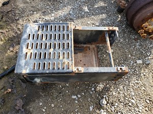 Used 1997 GMC T8500 Battery Box (Stock #GM-0556-15)) Part Image