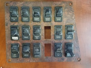 Used 1997 International 9300 Dash Control Module (Stock #IN-0421-25)) Part Image