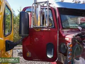 Used 1998 Peterbilt 378 Door (Stock #PT-0460-61)) Part Image