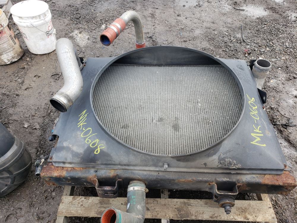 Used 2000 Mack CH613 Radiator for sale | York Ontario Canada ...