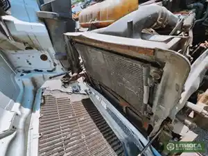 Used 2000 Volvo VNL Radiator (Stock #VV-0783-26)) Part Image