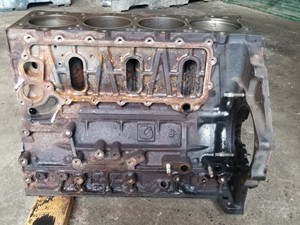 Used 2001 Isuzu 4HE1-XS Block (Stock #GM-0591-3)) Part Image