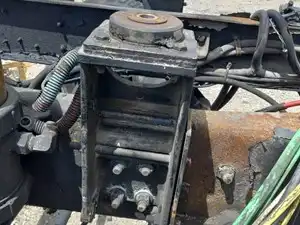 Used 2002 Freightliner FLD120 Cab Mount (Stock #FR-0705-15)) Part Image