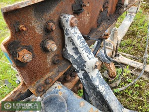 Used 2002 Freightliner FLD120 Engine Mount (Stock #FR-0679-36)) Part Image