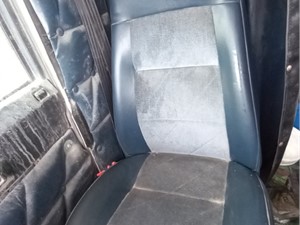 Used 2002 Freightliner FLD120 Seat (Stock #FR-0679-18)) Part Image
