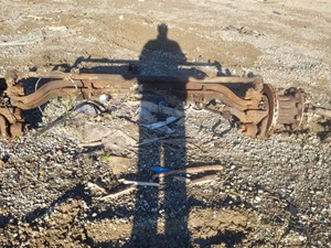 Used 2002 GMC Front Axle, Complete (Stock #GM-0454-4)) Part Image