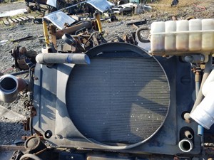 Used 2002 GMC Radiator (Stock #GM-0454-2)) Part Image