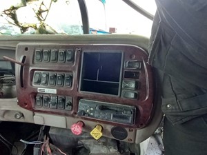 Used 2003 Mack CH613 Dash Control Module (Stock #MK-0698-8)) Part Image