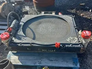 Used 2003 Mack CV713 Granite Radiator (Stock #MK-0668-14)) Part Image