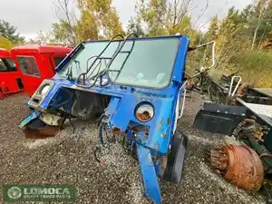 Used 2003 Mack MR688S Cab (Stock #MK-0613-9)) Part Image