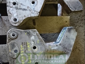 Used 2003 Sterling L9500 Engine Mount Image