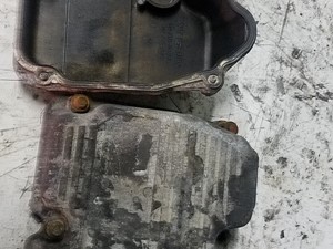 Used 2004 Caterpillar C15 Front Cover (Stock #KW-0476-43)) Part Image