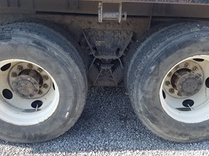 Used 2004 Eaton DSP41 Complete Axle-Front Rear (Stock #KW-0494-1)) Part Image