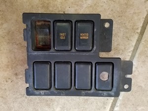 Used 2004 GMC T7500 Dash Control Module (Stock #GM-0527-46)) Part Image