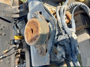 Used 2004 International 7500 Cab Mount (Stock #IN-0665-30)) Part Image