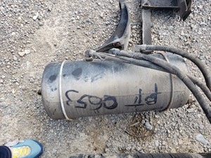 Used 2004 Peterbilt 378 Air Tank (Stock #PT-0653-29)) Part Image